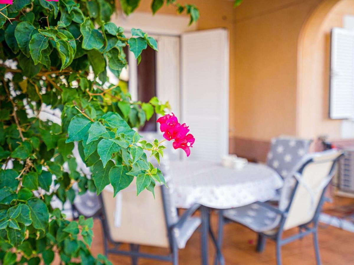 Belvilla By Oyo Lovely Bungalow With Swimming Pool Orihuela Exteriör bild