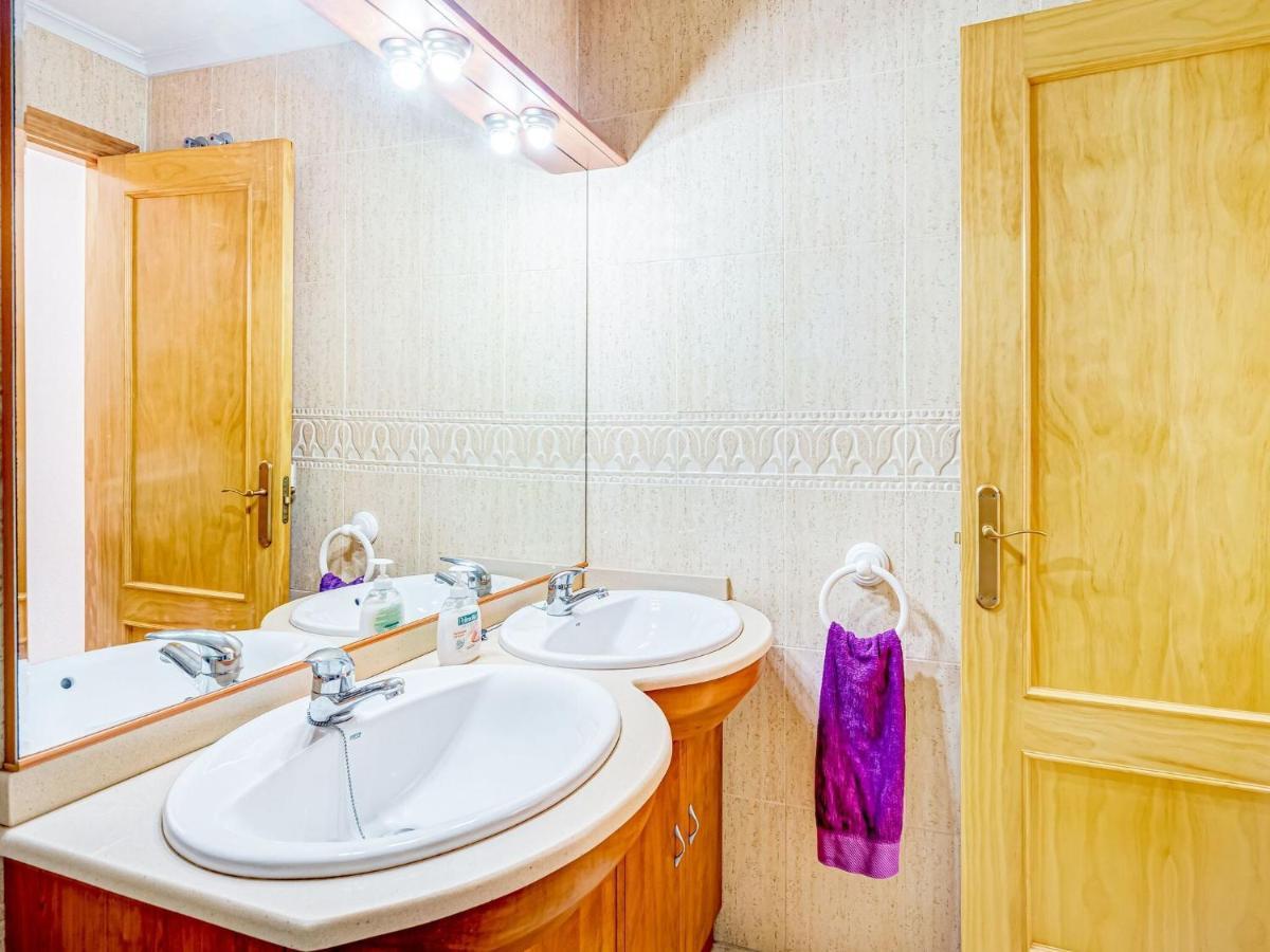 Belvilla By Oyo Lovely Bungalow With Swimming Pool Orihuela Rum bild