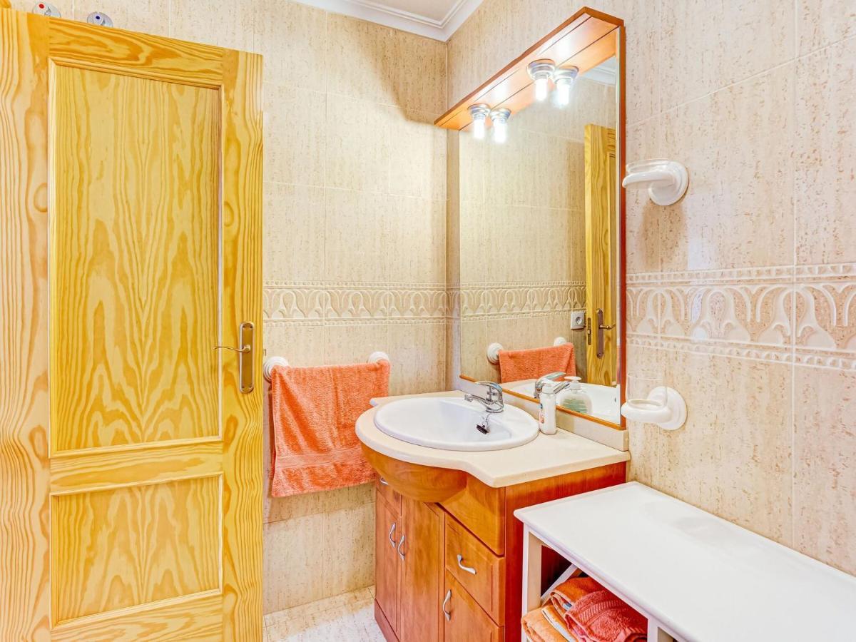 Belvilla By Oyo Lovely Bungalow With Swimming Pool Orihuela Rum bild